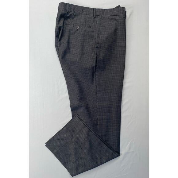 Hugo Boss James Brown US Flat Front Wool Dress Pants, Slacks. Check, 34X34.5 EUC - Picture 2 of 12